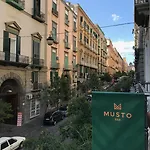 Musto & 4*