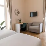 Musto & Nocleg ze śniadaniem 4*